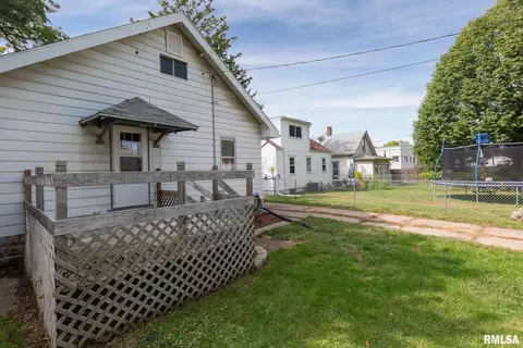 2334 31st St, Moline, IL 61265 photo 18