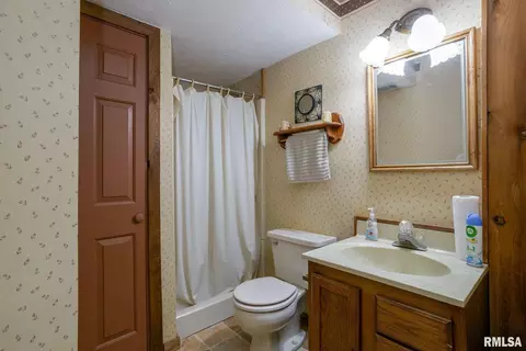 3562 13th St, Moline, IL 61265 photo 31