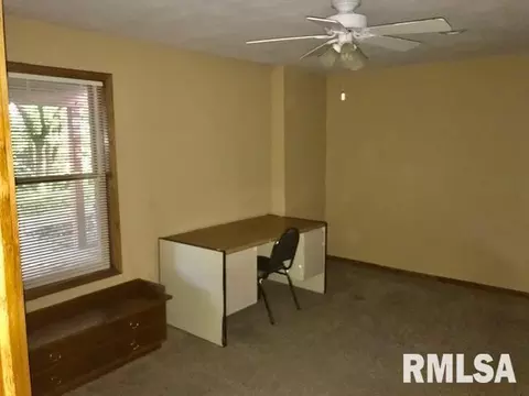 2334 33rd St, Moline, IL 61265 photo 23