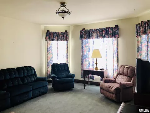 804 Willow St, Kewanee, IL 61443 photo 5