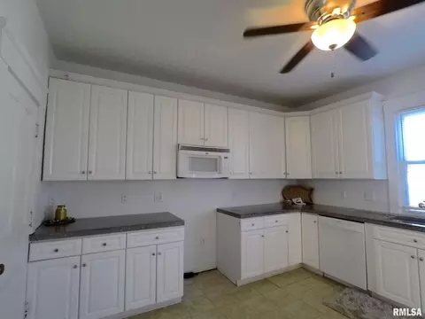 1808 17th St, Moline, IL 61265 photo 9