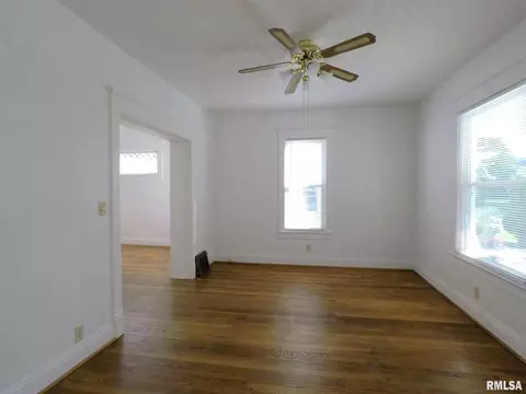 1808 17th St, Moline, IL 61265 photo 4