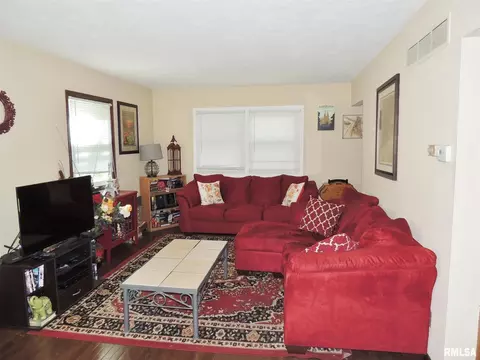 2540 33rd St, Moline, IL 61265 photo 5