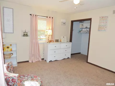 2540 33rd St, Moline, IL 61265 photo 17