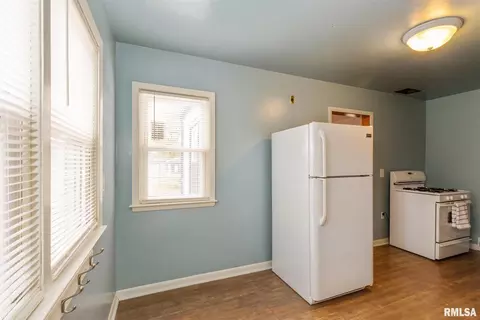 19610 Fellows Rd, Morrison, IL 61270 photo 9