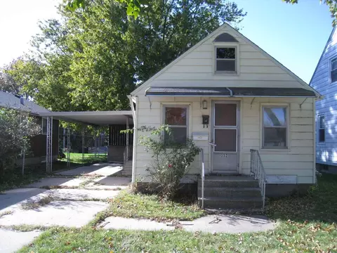 352 16th St, Silvis, IL 61282 photo 1