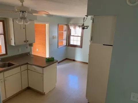 327 2nd Ave, Hampton, IL 61256 photo 3