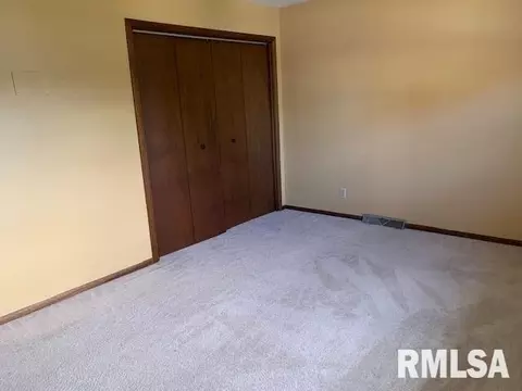 327 2nd Ave, Hampton, IL 61256 photo 8