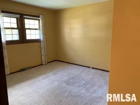 327 2nd Ave, Hampton, IL 61256 photo 9