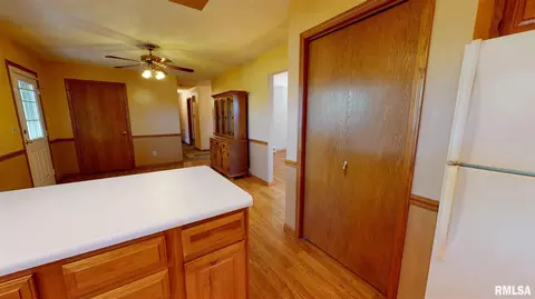 2709 47th St, Moline, IL 61265 photo 8