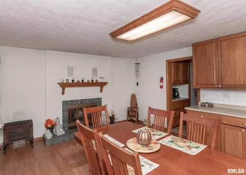 1836 14th Ave, Moline, IL 61265 photo 17