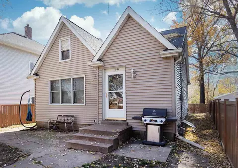 1836 14th Ave, Moline, IL 61265 photo 1
