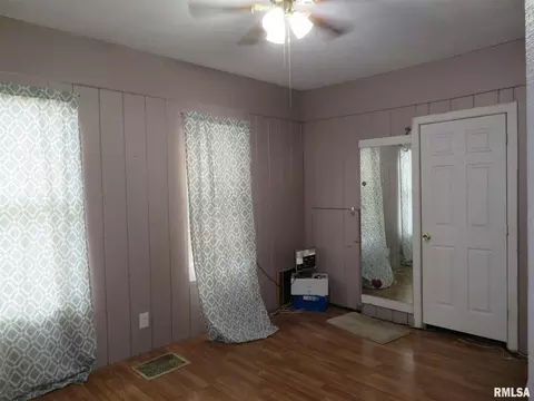 830 16th St, Moline, IL 61265 photo 12