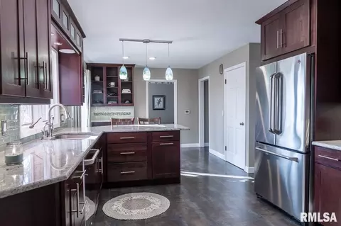 2306 16th Ave, Moline, IL 61265 photo 36