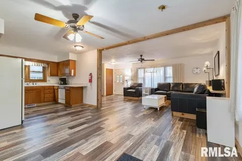 2601 4th St, Moline, IL 61265 photo 6