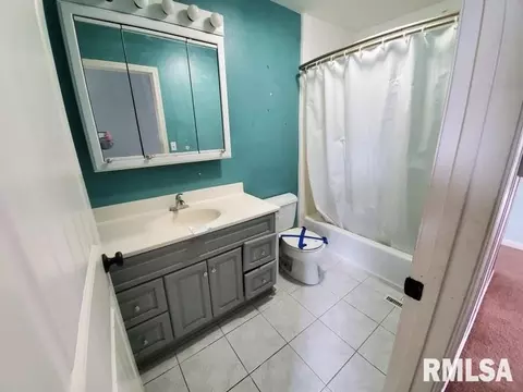 705 14th St, Silvis, IL 61282 photo 19