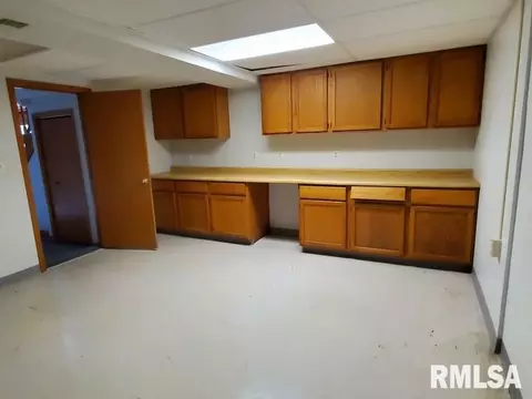 705 14th St, Silvis, IL 61282 photo 6