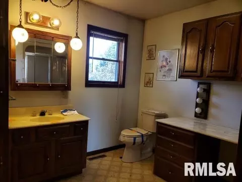 607 NW 9th Ave, Aledo, IL 61231 photo 7