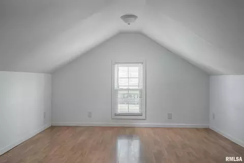 2505 46th St, Moline, IL 61265 photo 11