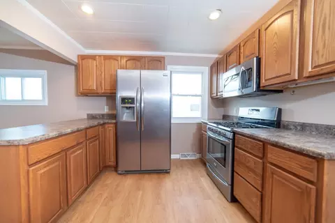 445 E 5th St, Milan, IL 61264 photo 7