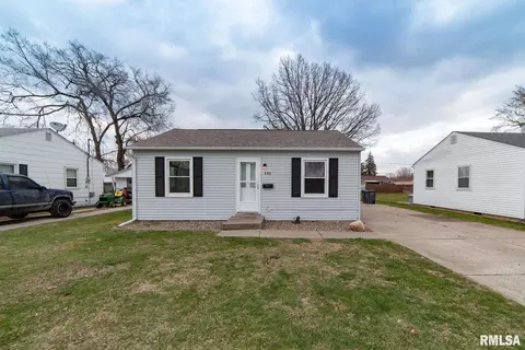 445 E 5th St, Milan, IL 61264 photo 1