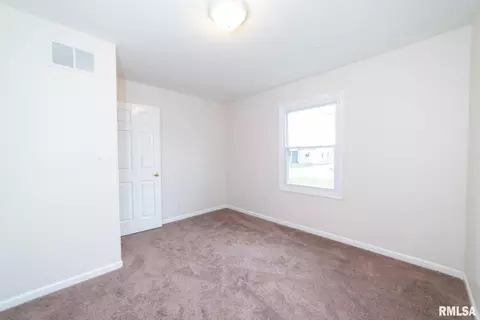 445 E 5th St, Milan, IL 61264 photo 22