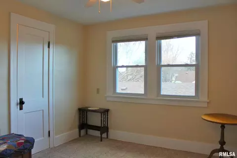 2335 4th St, Moline, IL 61265 photo 25