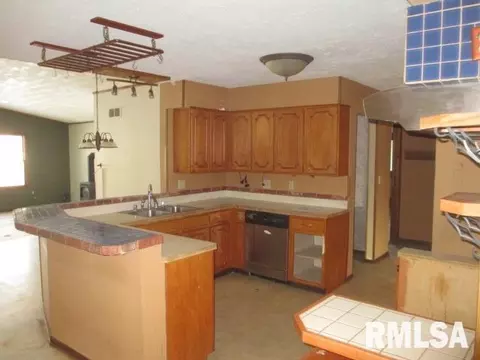 2611 16th Ave, Moline, IL 61265 photo 6