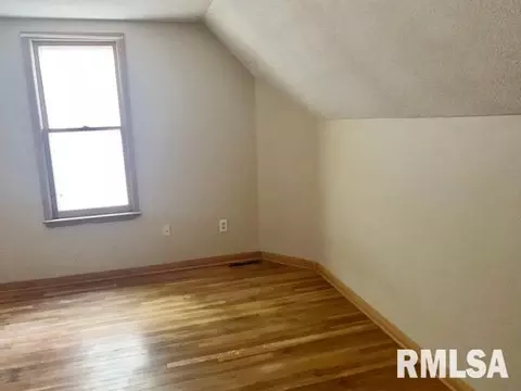 1726 10th St, Moline, IL 61265 photo 6