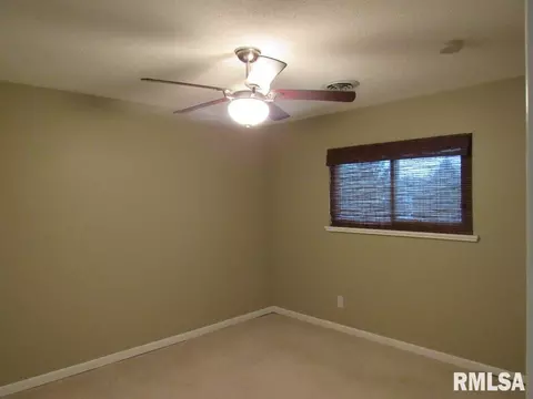 1317 9th St #C, Moline, IL 61265 photo 7