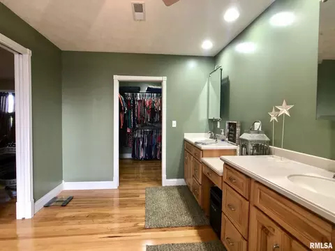 1321 State St, Eldorado, IL 62930 photo 21