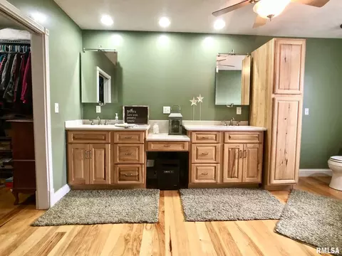 1321 State St, Eldorado, IL 62930 photo 24