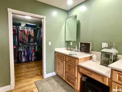 1321 State St, Eldorado, IL 62930 photo 22