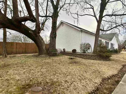 1321 State St, Eldorado, IL 62930 photo 42