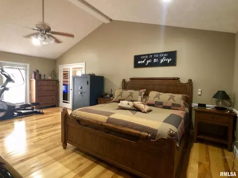 1321 State St, Eldorado, IL 62930 photo 16