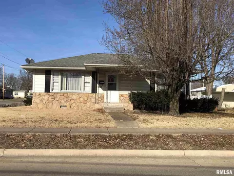 1002 W Boulevard St, Marion, IL 62959 photo 1