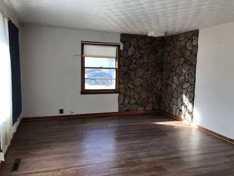 1002 W Boulevard St, Marion, IL 62959 photo 5
