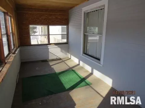 308 W Main St, Morrison, IL 61270 photo 11