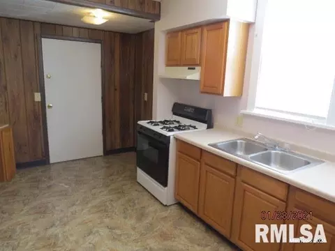 308 W Main St, Morrison, IL 61270 photo 3