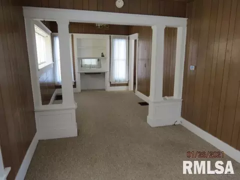 308 W Main St, Morrison, IL 61270 photo 4