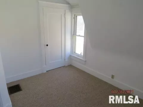 308 W Main St, Morrison, IL 61270 photo 7