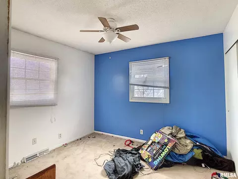 28 Park View Dr, Eldridge, IA 52748 photo 9