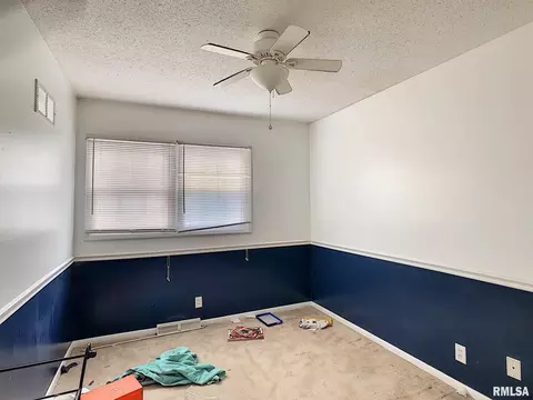 28 Park View Dr, Eldridge, IA 52748 photo 11