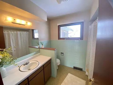 601 W 3rd St, Sherrard, IL 61281 photo 10
