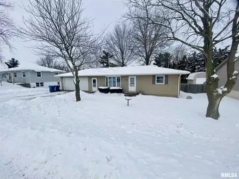 601 W 3rd St, Sherrard, IL 61281 photo 1