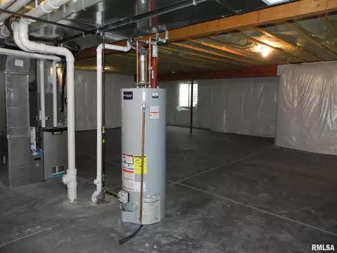 1705 E 6th St #A, Coal Valley, IL 61240 photo 33