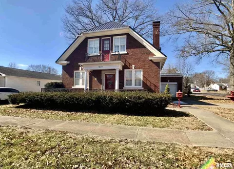 1809 4th St, Eldorado, IL 62930 photo 1