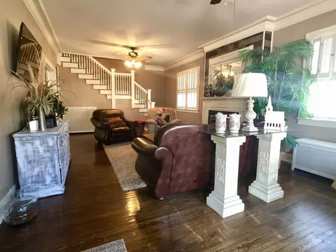 1809 4th St, Eldorado, IL 62930 photo 5