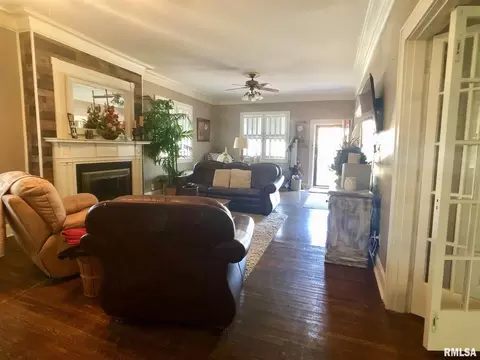 1809 4th St, Eldorado, IL 62930 photo 6