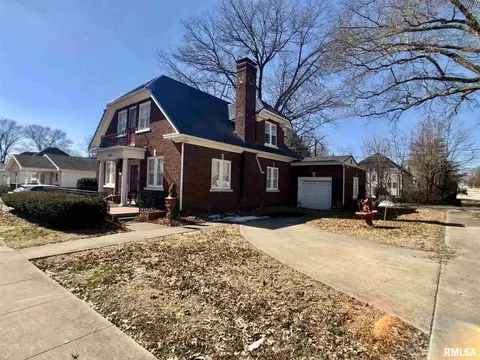 1809 4th St, Eldorado, IL 62930 photo 2